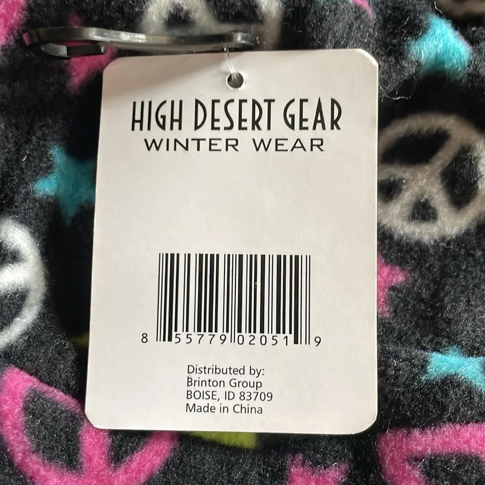 High Desert Gear Kids Star Peace Sign Hat with Ears and Mittens Fleece Set NWT